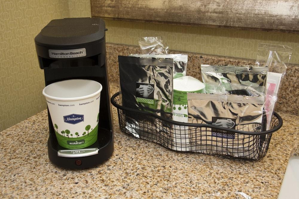 Hampton Inn Greensburg Buitenkant foto