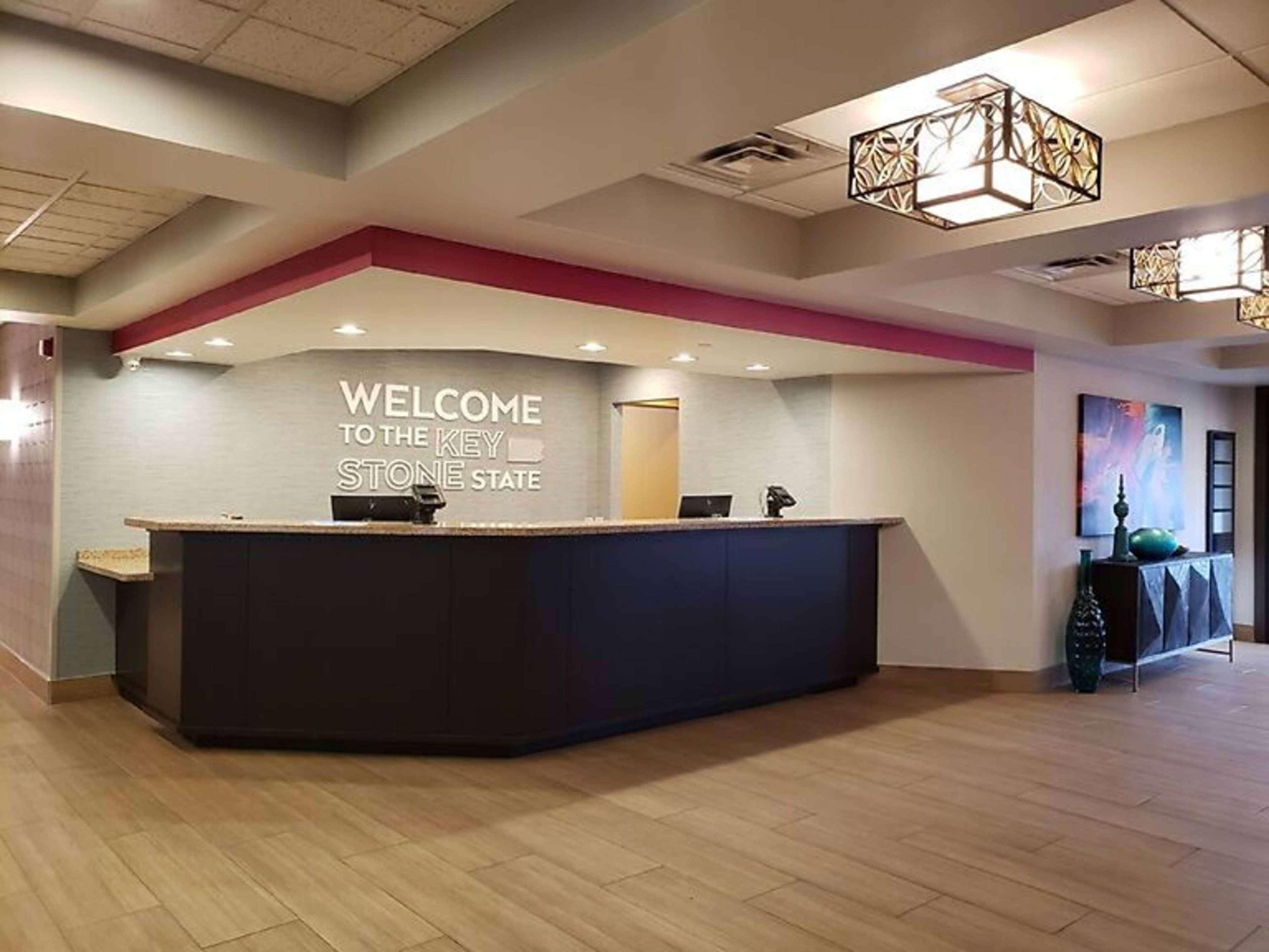 Hampton Inn Greensburg Buitenkant foto