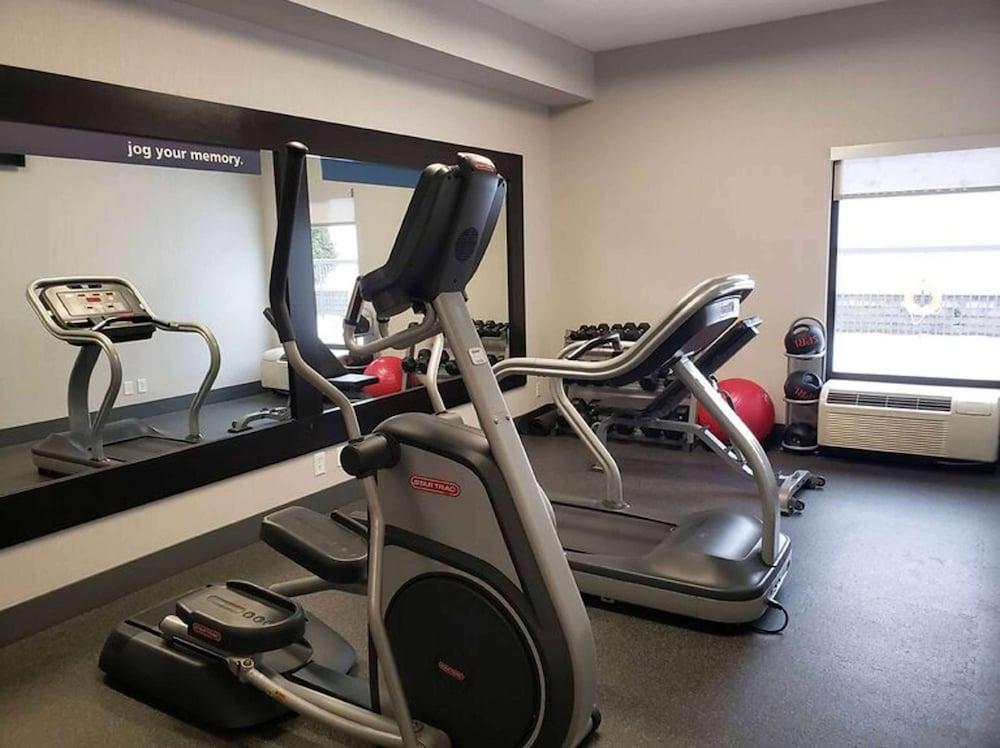 Hampton Inn Greensburg Buitenkant foto