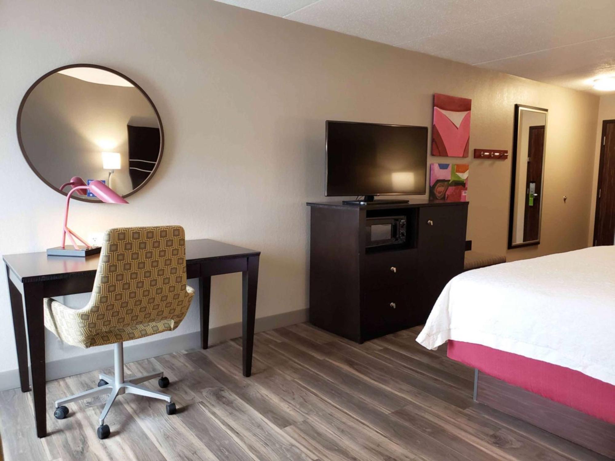 Hampton Inn Greensburg Buitenkant foto