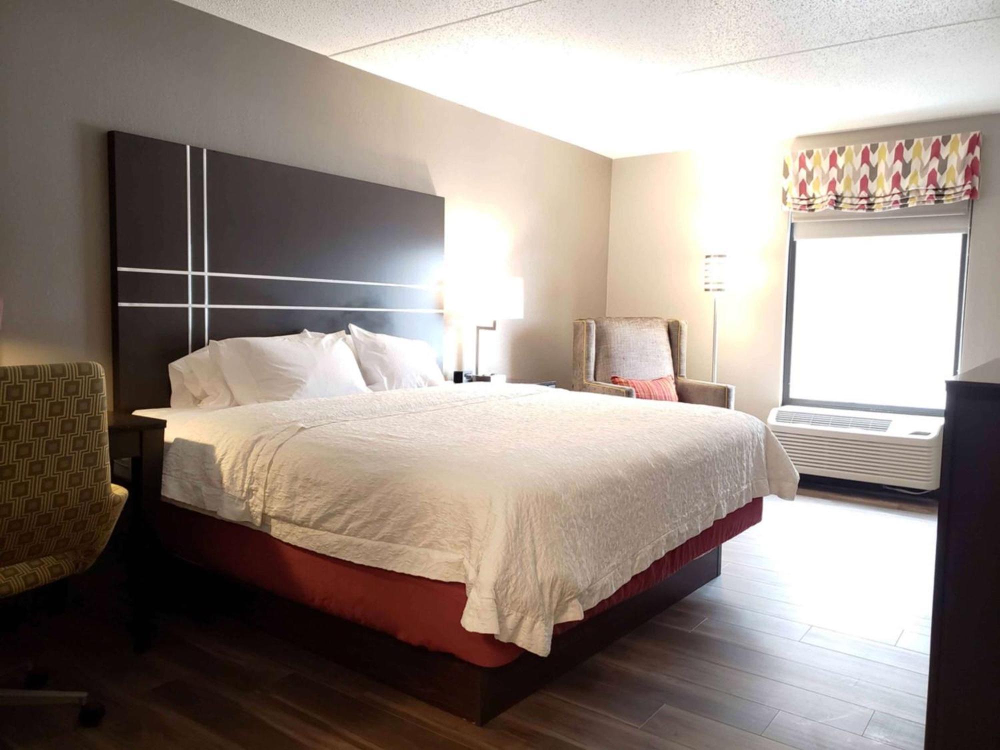 Hampton Inn Greensburg Buitenkant foto