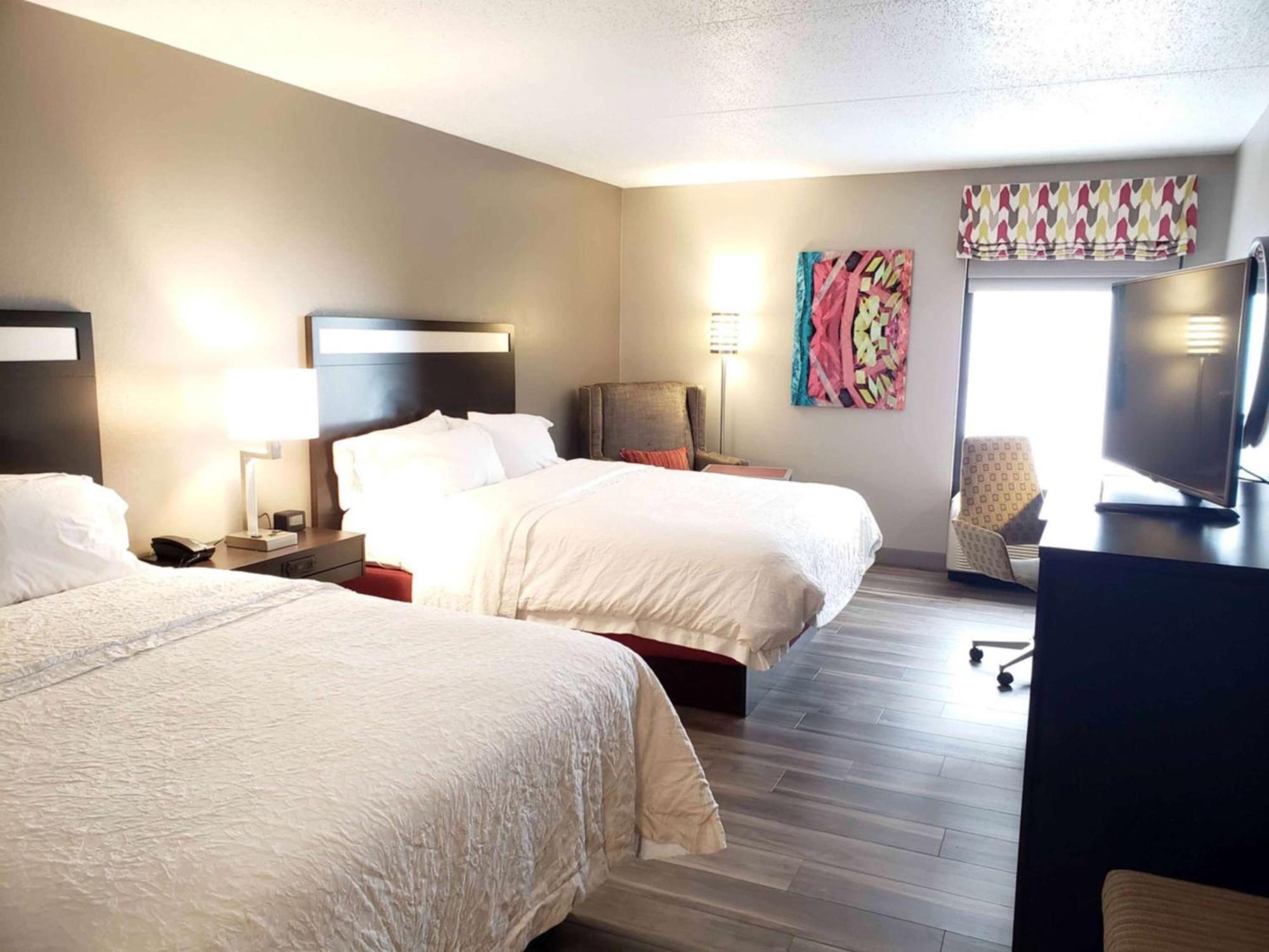 Hampton Inn Greensburg Buitenkant foto