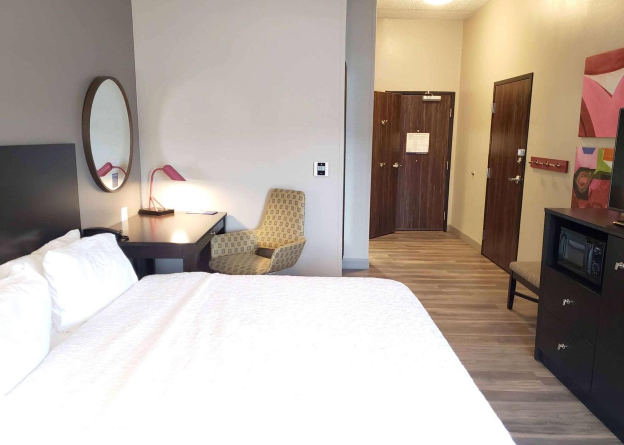 Hampton Inn Greensburg Buitenkant foto