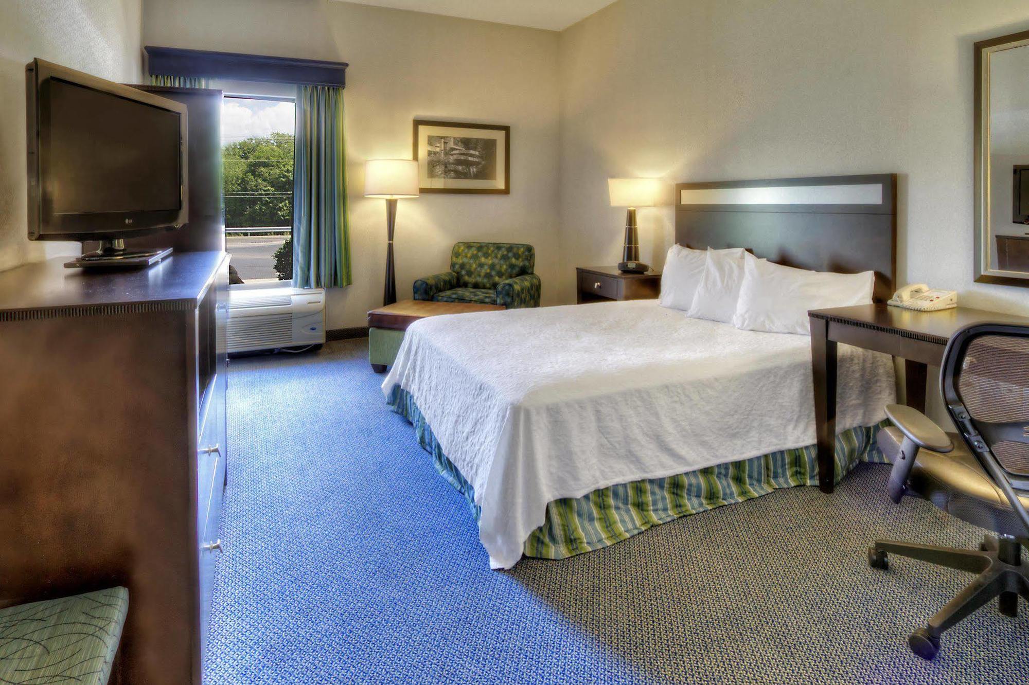 Hampton Inn Greensburg Buitenkant foto